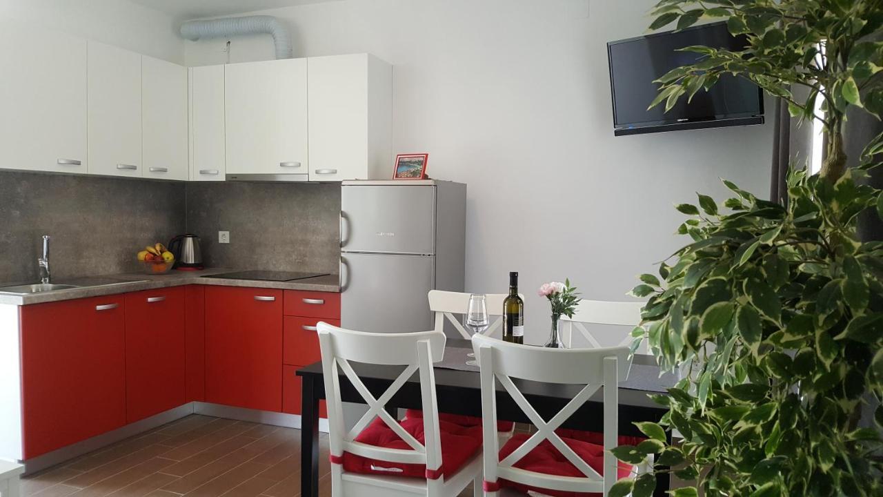 Apartments Artemis Башка Екстер'єр фото
