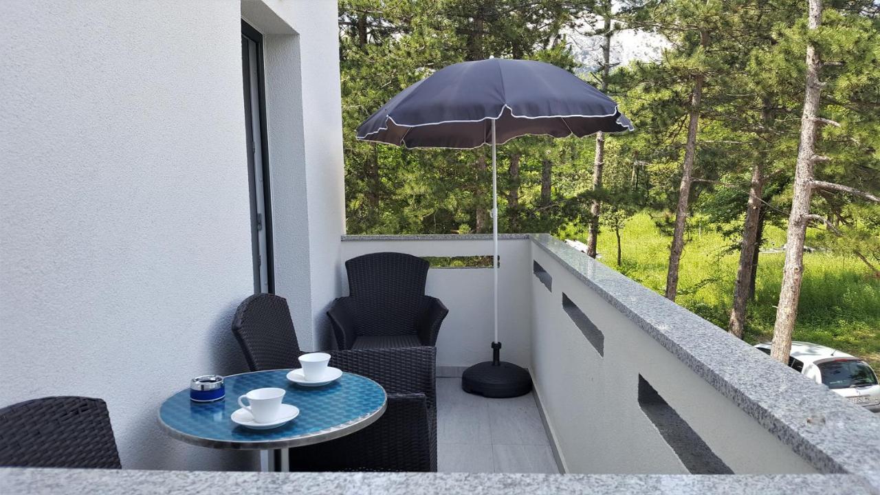 Apartments Artemis Башка Екстер'єр фото